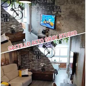 Saltillo Alto Gray Studio. Vistas Al Mar Y Piscina Apartamento Torremolinos